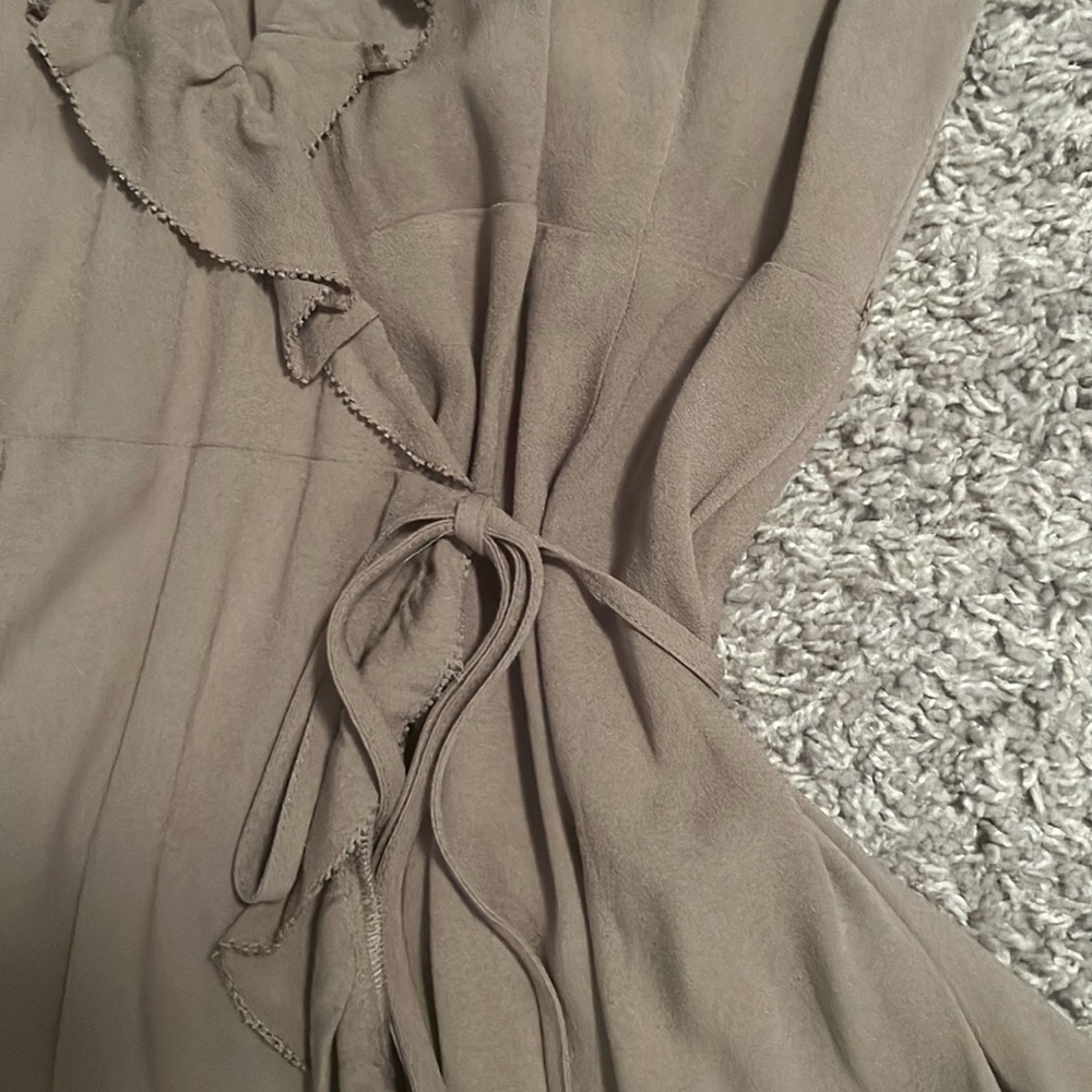 Aritzia Sunday Best Wrap Dress - Picture 4 of 10